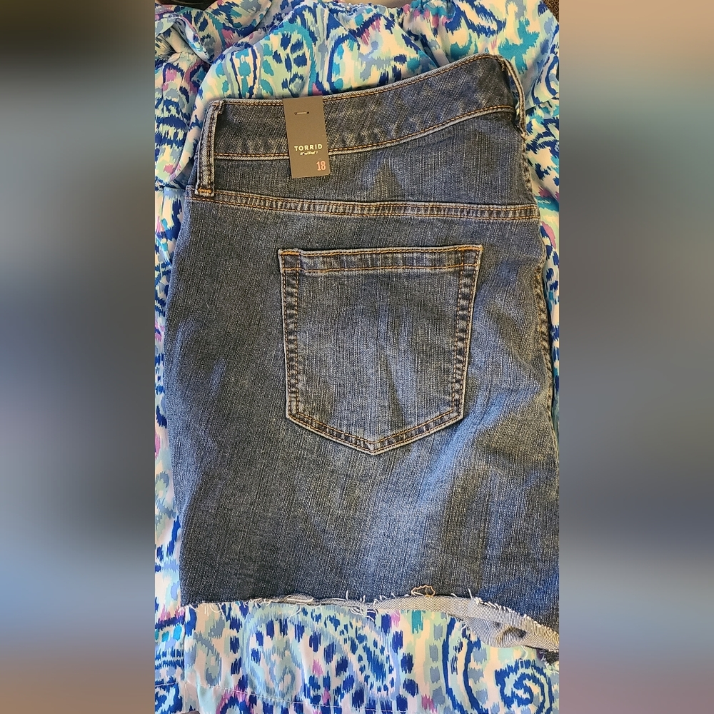 Brand new with tags torrid shorts